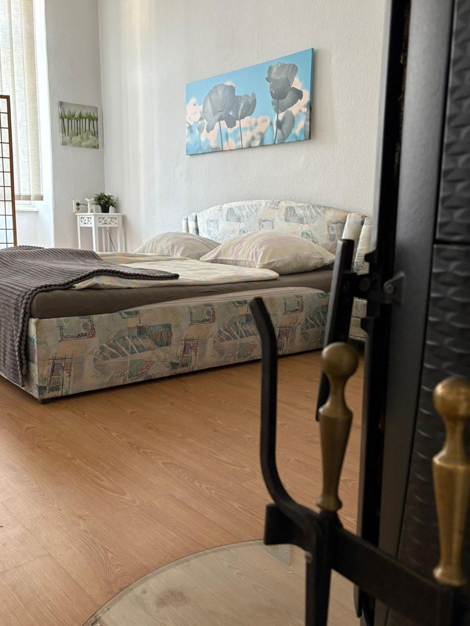 אנברג - בוכהולץ Nr 3 Grosszuegiges Kamin-Zimmer Mit King-Size Bett Im Zentrum מראה חיצוני תמונה